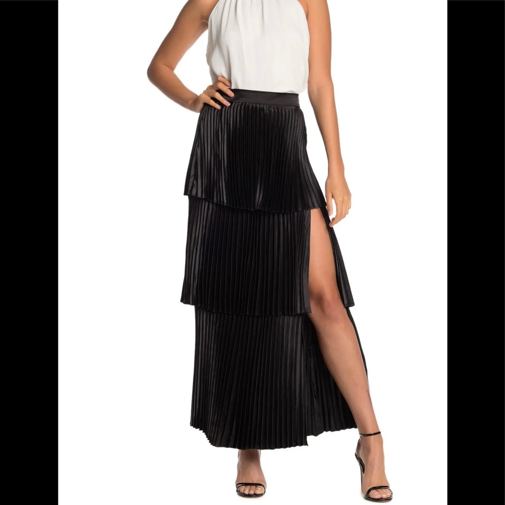 DO+BE Black Pleated Maxi Skirt